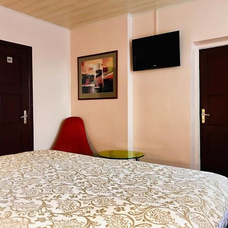 Maria Hostel Valga Buitenkant foto